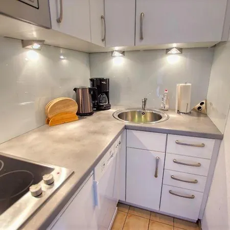 דירה Ferienwohnung-n-6-3-0n0603 הייליגנהאפן